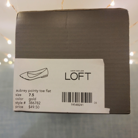 NWT/NIB LOFT Aubrey Pointy Toe Flat 7.5 Matte Gold - Picture 8 of 9